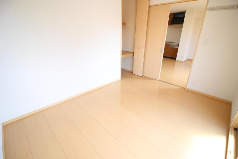その他部屋・スペース　南側洋室6帖