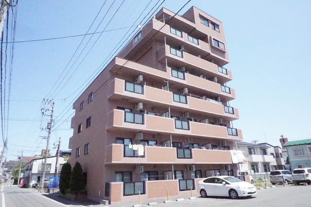 建物外観　２０２３年１１月撮影