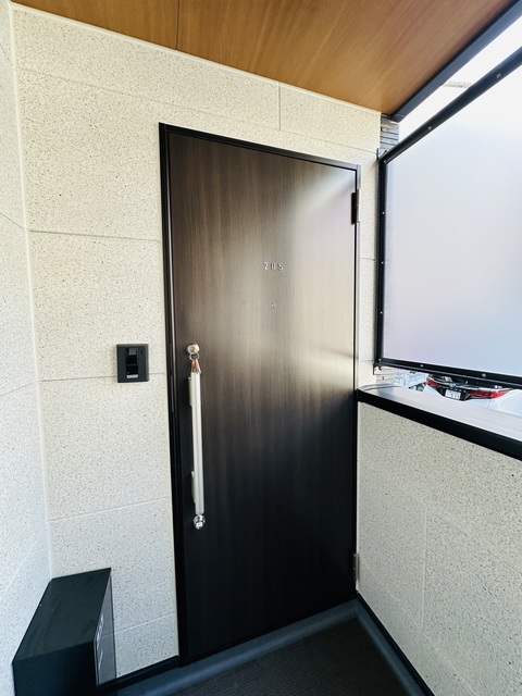 東海マンションの玄関写真