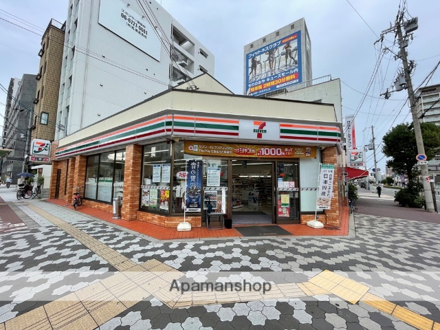 コンビニ　セブンイレブン（コンビニ）まで1117m