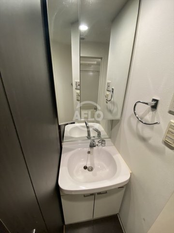 洗面設備　アーバンフラッツ上町　洗面化粧台