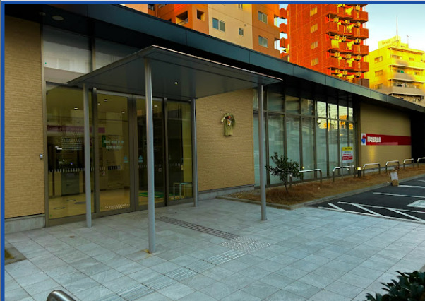 銀行　岡崎信用金庫尾頭橋支店（銀行）まで107m