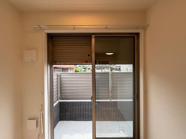 その他設備　雨戸（イメージ）
