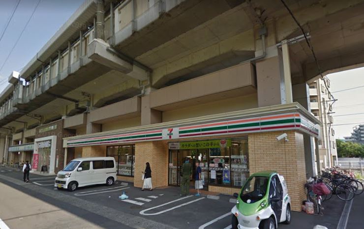 コンビニ　セブンイレブンJR高島駅西店（コンビニ）まで520m