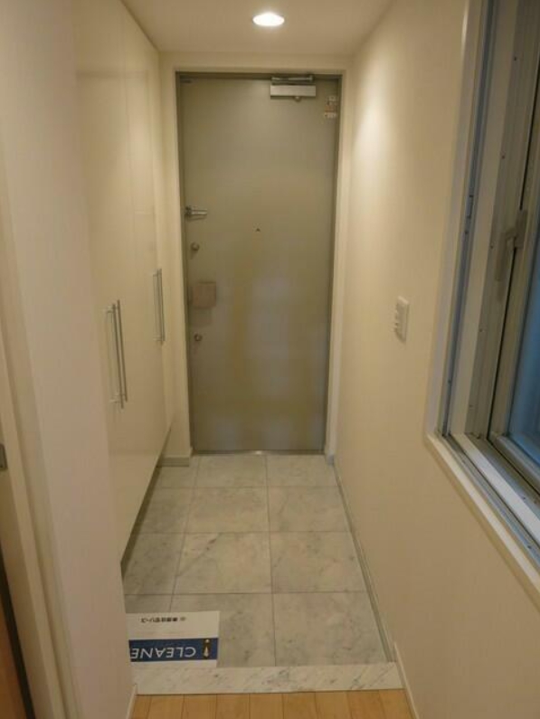 玄関　参考写真