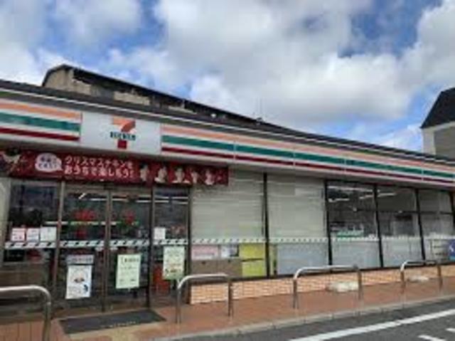 コンビニ　セブンイレブン京都山科打越町店（コンビニ）まで520m