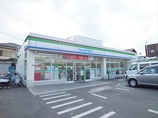 コンビニ　ファミリーマート世田谷成城通り店（コンビニ）まで173m