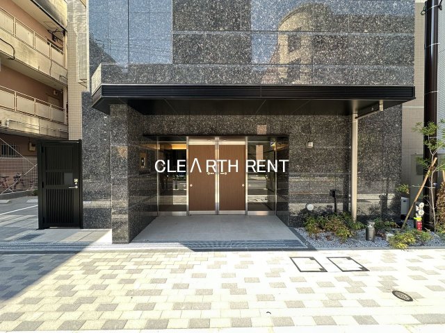 エントランス　☆敷金礼金ゼロ！プロジエクター付照明を搭載☆