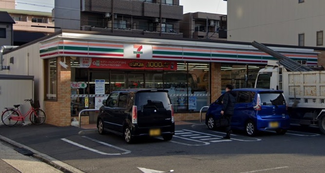 コンビニ　セブンイレブン 名古屋陶生町店（コンビニ）まで310m