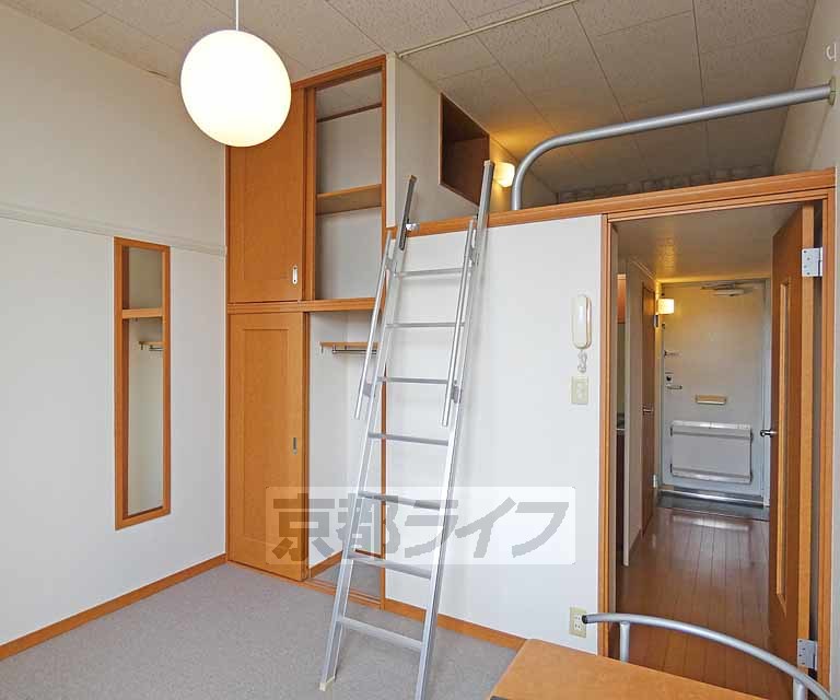 居室・リビング　ロフト付きのお部屋です！