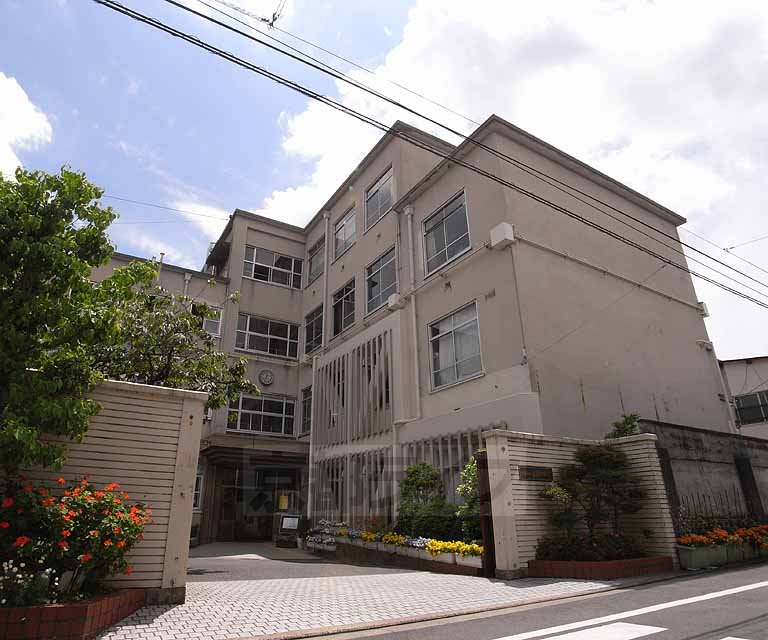 中学校　嘉楽中学校（中学校）まで80m