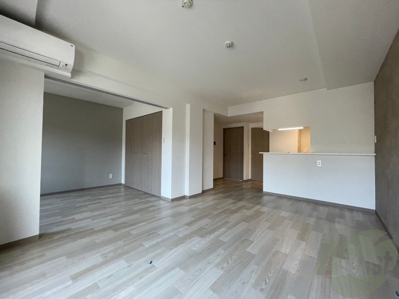 居室・リビング　広くてキレイなお部屋が広がっていて、充実した生活が送れそう。