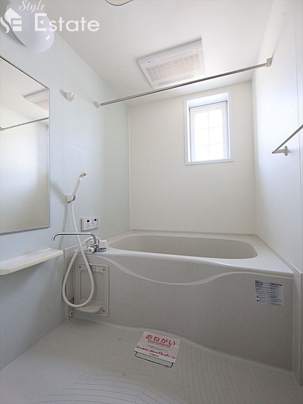 バス・シャワールーム　バスルーム