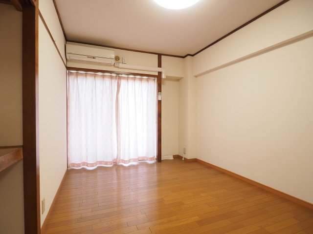 御影アーバンライフの居間写真