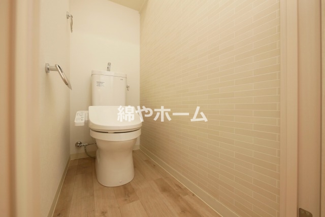 トイレ　清潔感のあるトイレです
