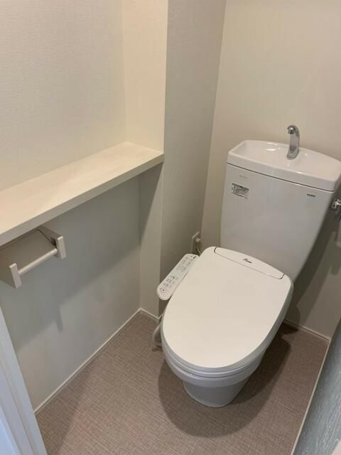 ハーモニーテラス栗原III IoT 独洗 BT別 浴乾 200有のトイレ写真