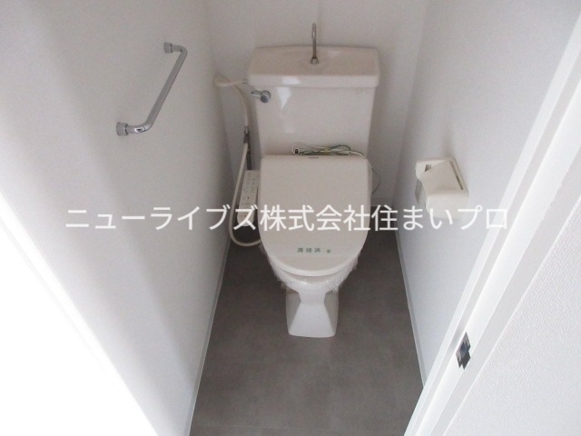 カルチェダムールC棟のトイレ写真