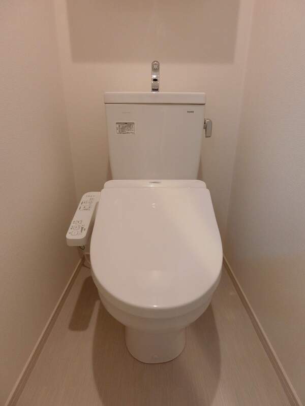 リブリ・インベスト府中のトイレ写真