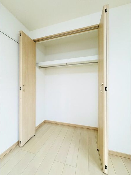 収納　衣類の収納に便利なクローゼットが付いています！