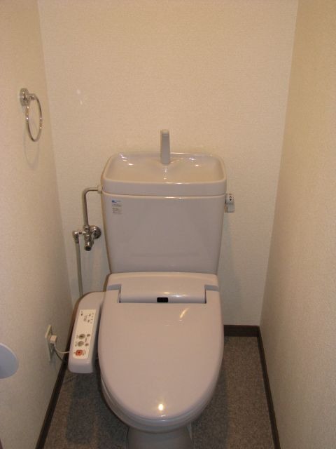 トイレ　別号室