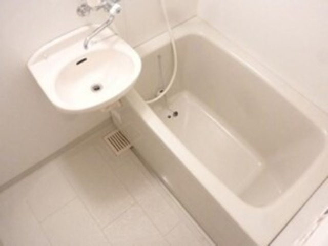 バス・シャワールーム　別部屋同仕様