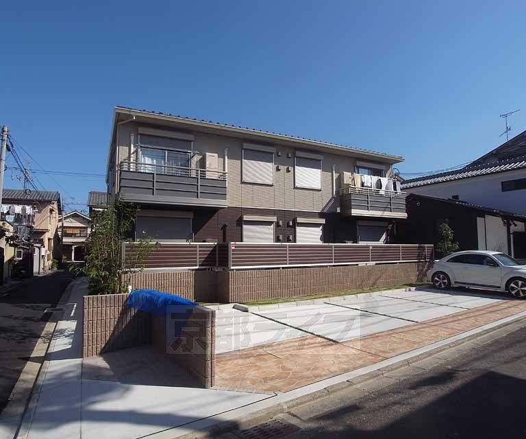 建物外観　南向きで日当たり良好！積水ハウスのシャーメゾンシリーズです！