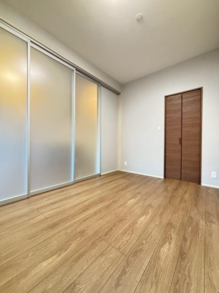 その他部屋・スペース　同物件内の別のお部屋の写真です。