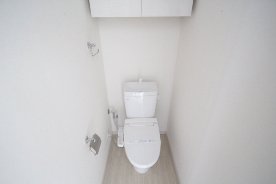トイレ　※別部屋の写真です
