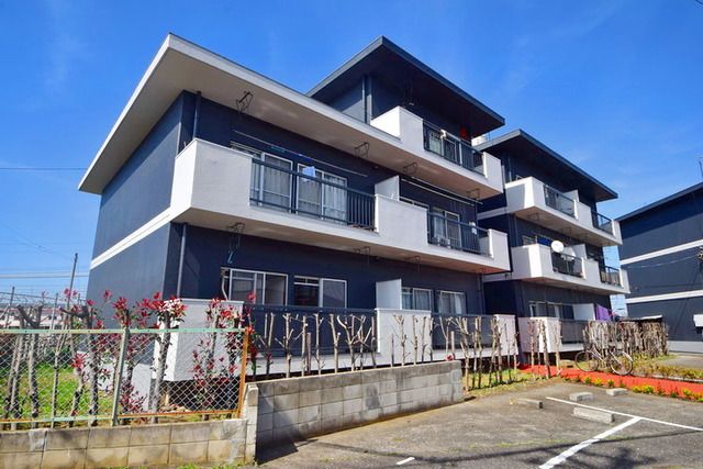建物外観　★お部屋探しはタウンハウジング高幡不動店まで★