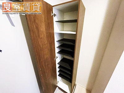 REGALEST伝馬町南の玄関写真