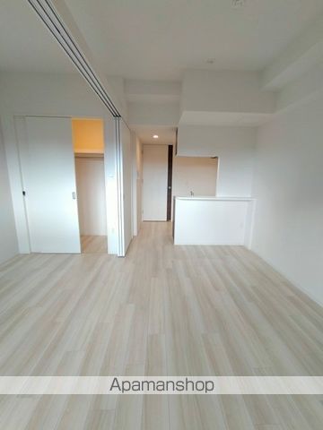 地下鉄千日前線 玉川駅 徒歩7分 15階建 築5年の居間写真