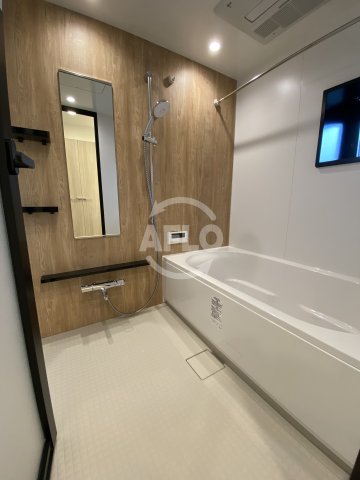 バス・シャワールーム　レジュールアッシュ谷町四丁目グランクラス　浴室