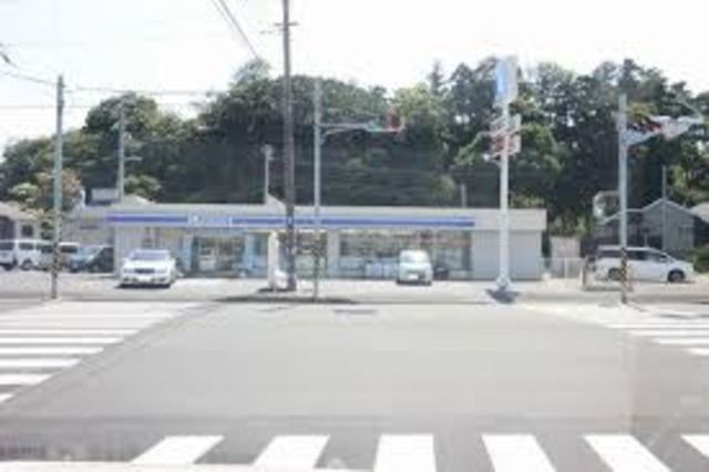 コンビニ　ローソン横浜戸塚深谷町店（コンビニ）まで750m