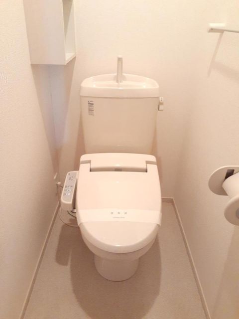 【ハッピーメゾン　IIのトイレ】
