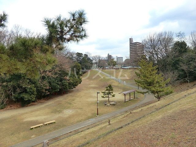 【パルクヴェール小幡の公園】