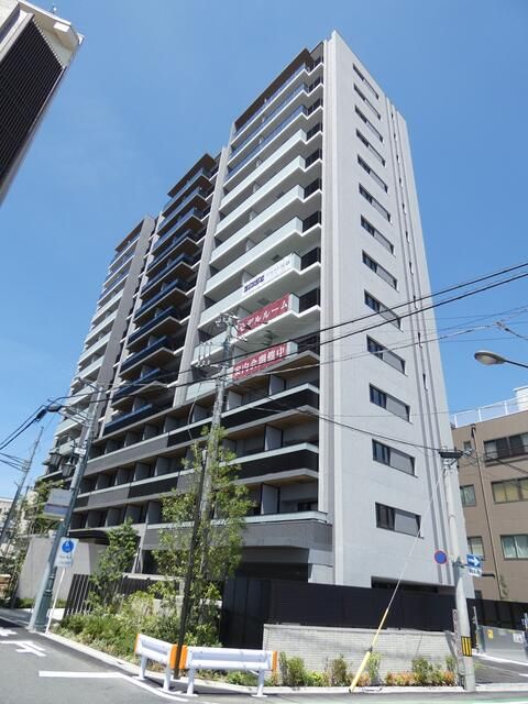 川越市新富町のマンションの建物外観