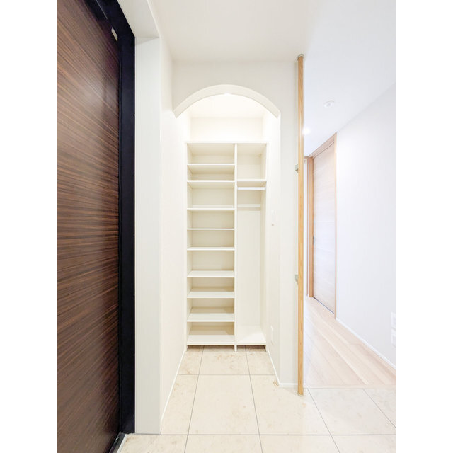 収納　玄関収納スペースも充実♪