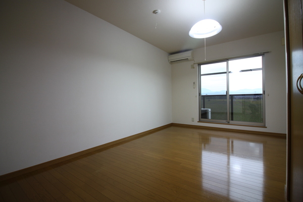 居室・リビング　広いリビング（＾＾♪