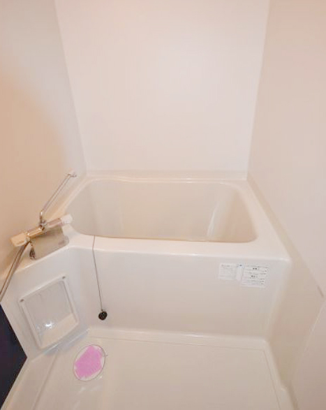 バス・シャワールーム　★ゆったりとできる広さの浴槽★