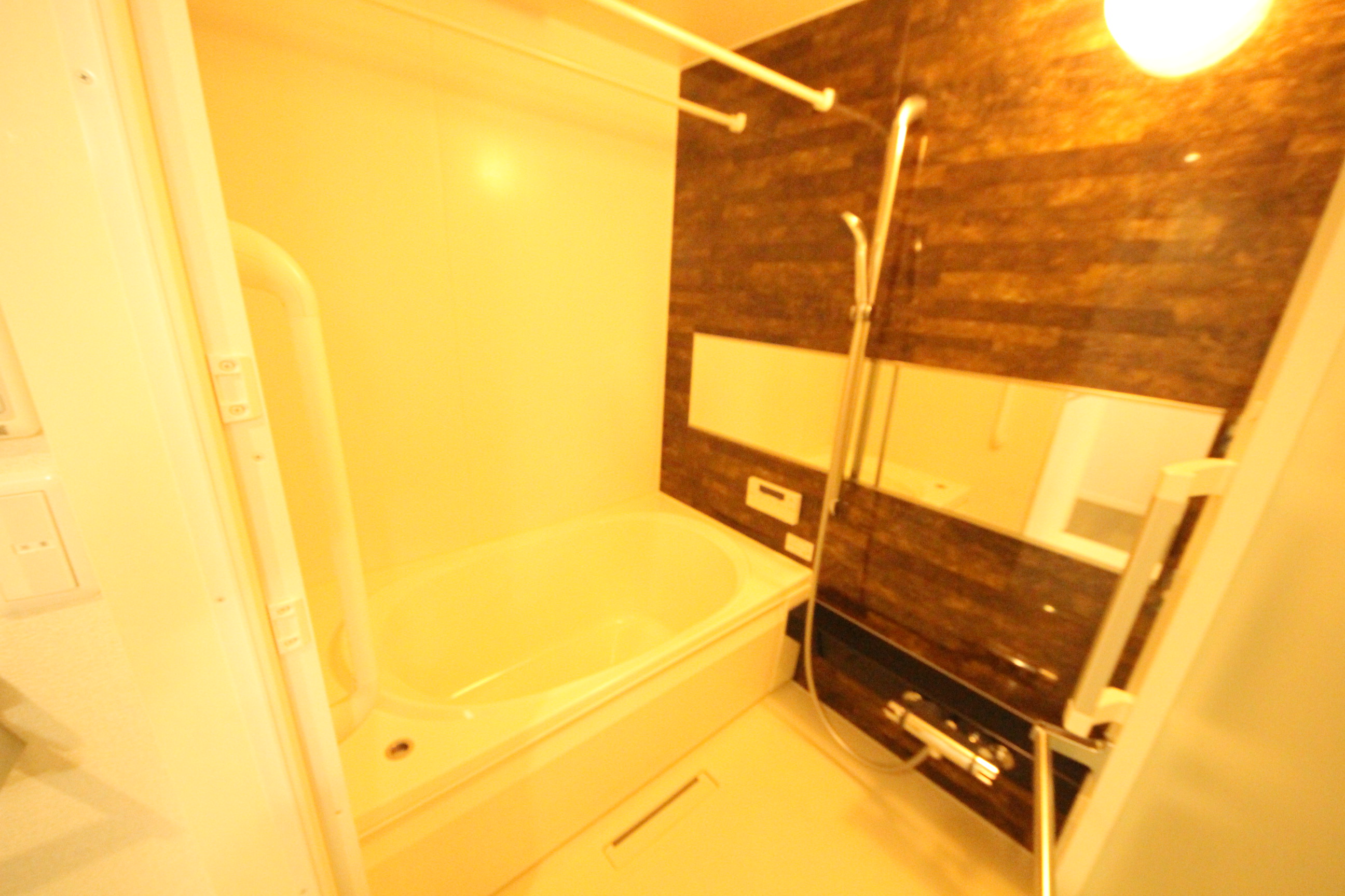 バス・シャワールーム　他の部屋の参考写真