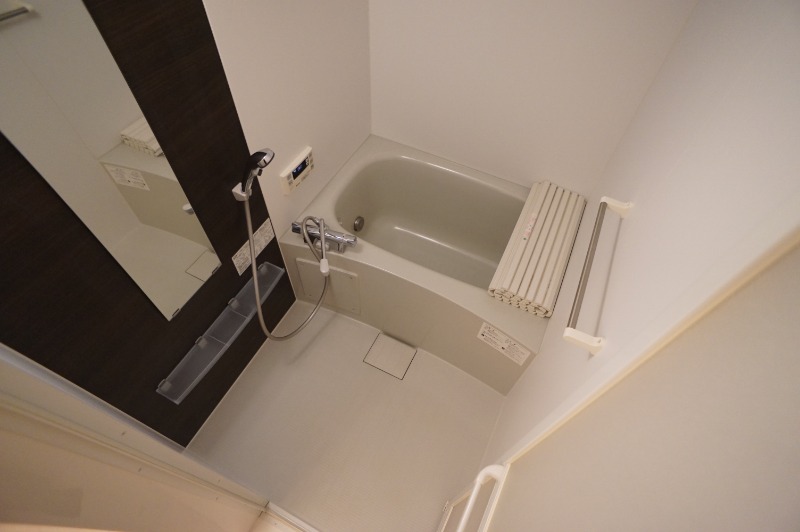 バス・シャワールーム　追い焚き付き