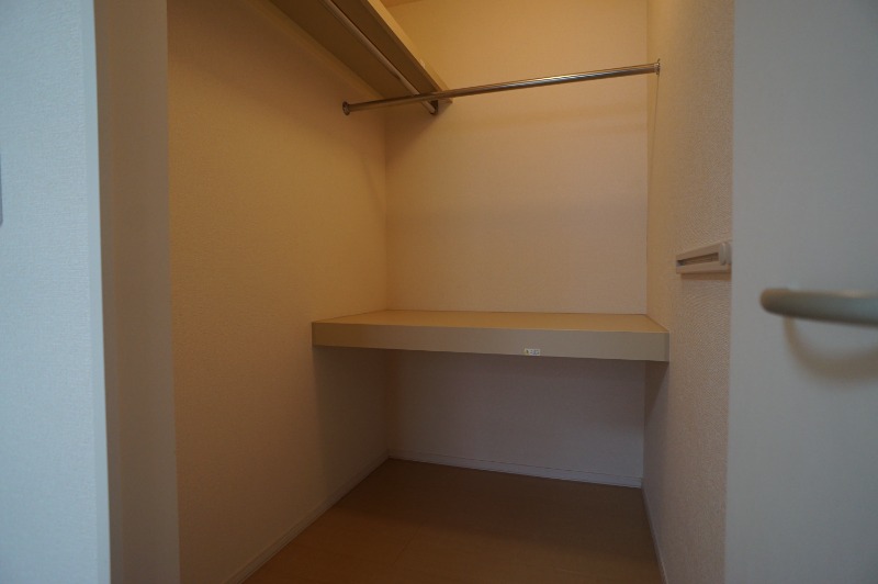 収納　ウォークインクローゼット