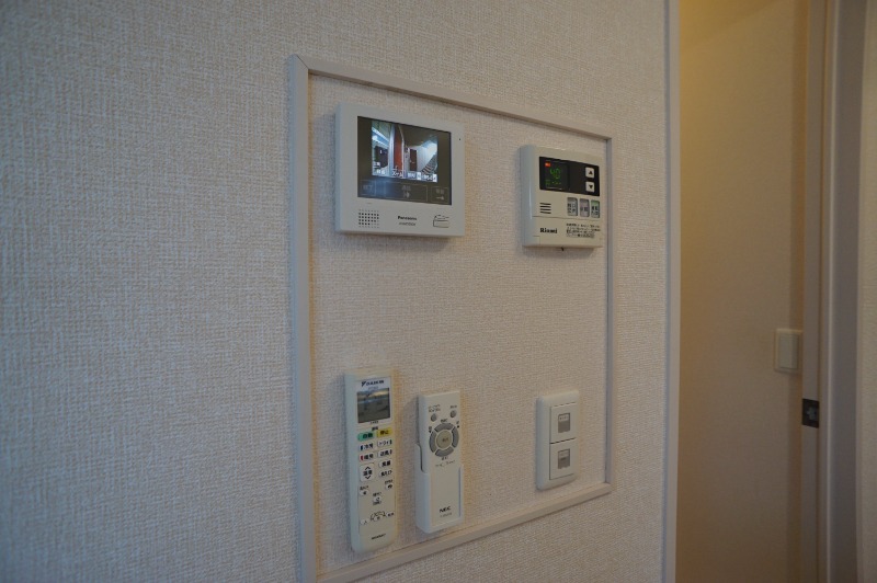 セキュリティ　モニター付きインターホン