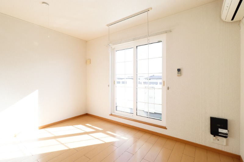 居室・リビング　図面と現状に相違がある場合には現状を優先