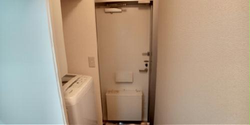 玄関　冷蔵庫・電子レンジ