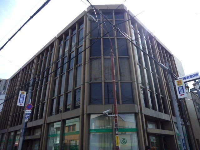 銀行　りそな銀行長瀬支店（銀行）まで253m