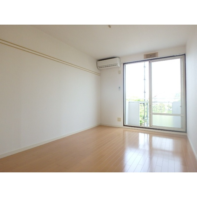 居室・リビング　図面と現状に相違がある場合には現状を優先