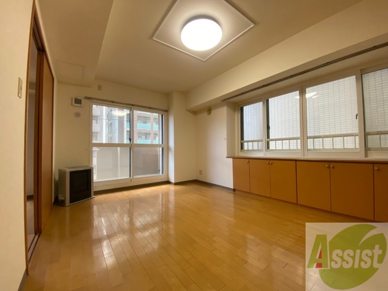 居室・リビング　広くてキレイなお部屋が広がっていて、充実した生活が送れそう。