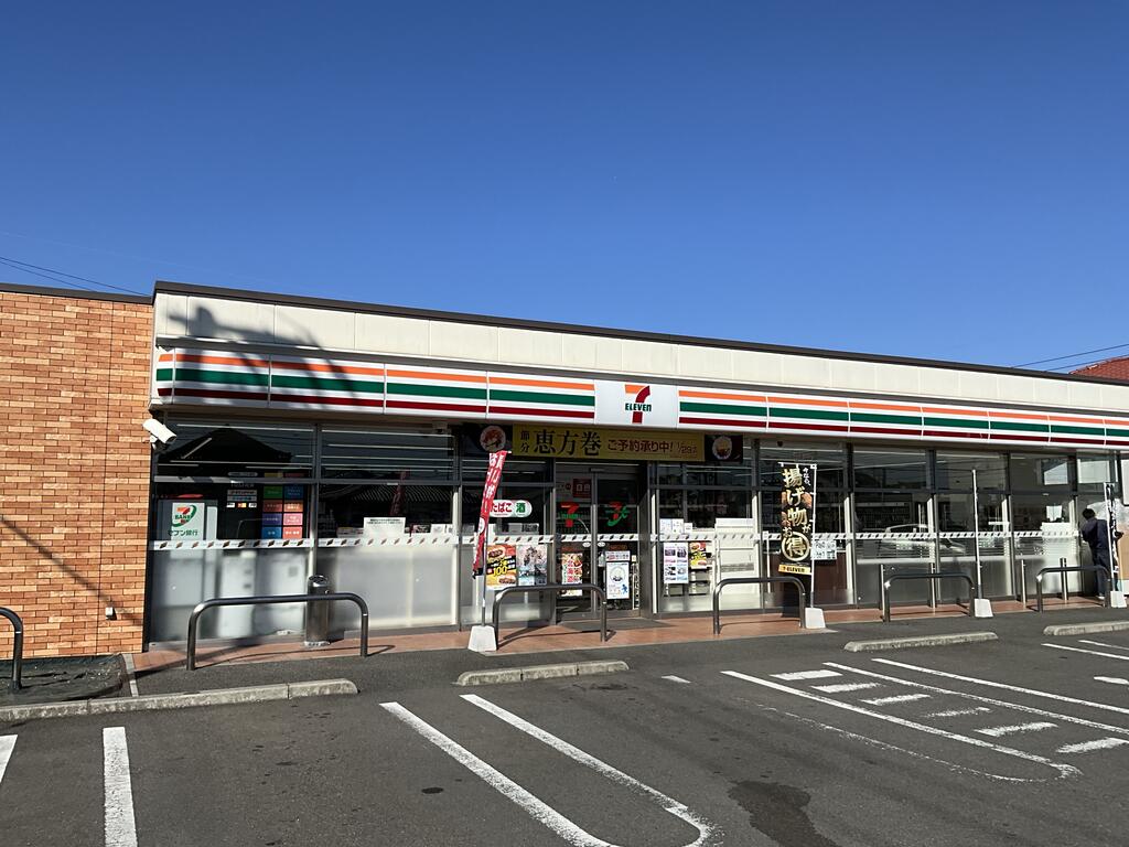 コンビニ　セブンイレブン宮崎恒久4丁目店（コンビニ）まで824m