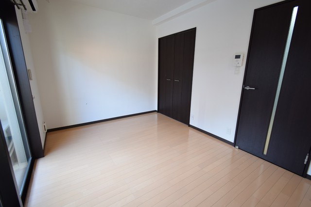 居室・リビング　収納付きのお部屋です★